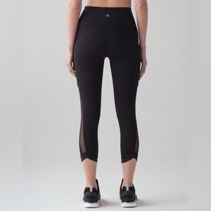 Lululemon Polka Dot Mesh Sole Training Crop, Black, Size 4